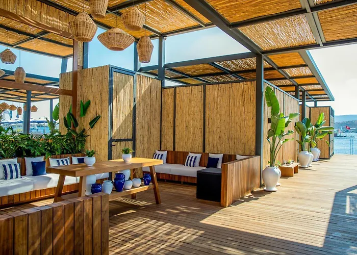 Отель Kaya Palazzo & Residences Le Chic Bodrum